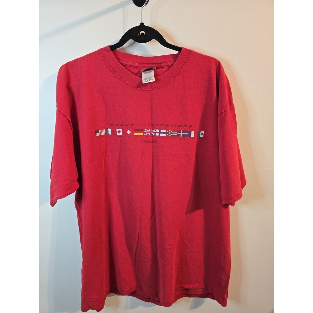 Vintage Reebok International Flags T-Shirt XL Red Y2K Streetwear Staff Graphic